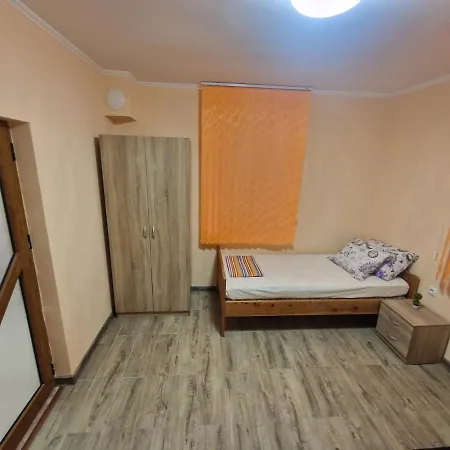 При Тони Apartamento