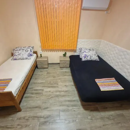При Тони Apartamento Pomorie
